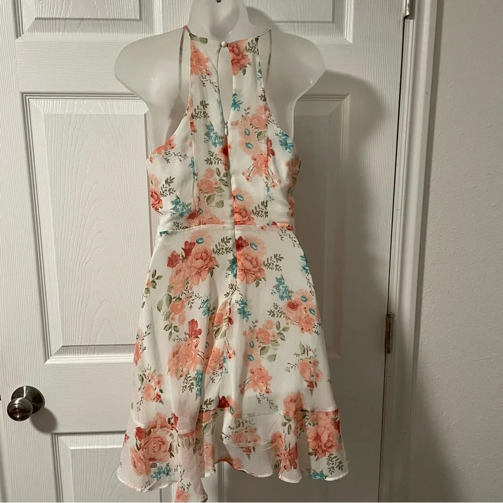 Almost Famous Floral Dress - Picture 4 of 10